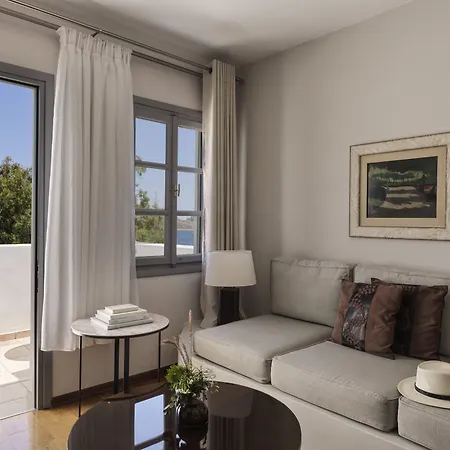 The Petra, Small Luxury Of The World