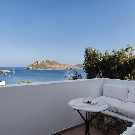 Petra Hotel&suites Hotel 2*