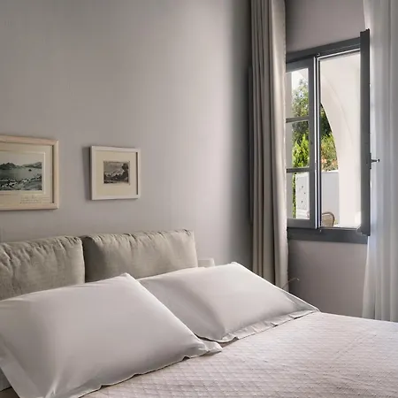 Petra Hotel&suites 2*