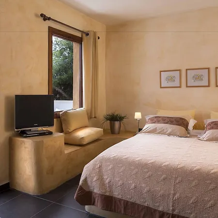 Petra Hotel&suites 2*