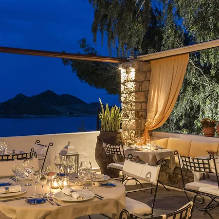 The Petra, Small Luxury Of The World מלון Grikos Bay (Patmos)