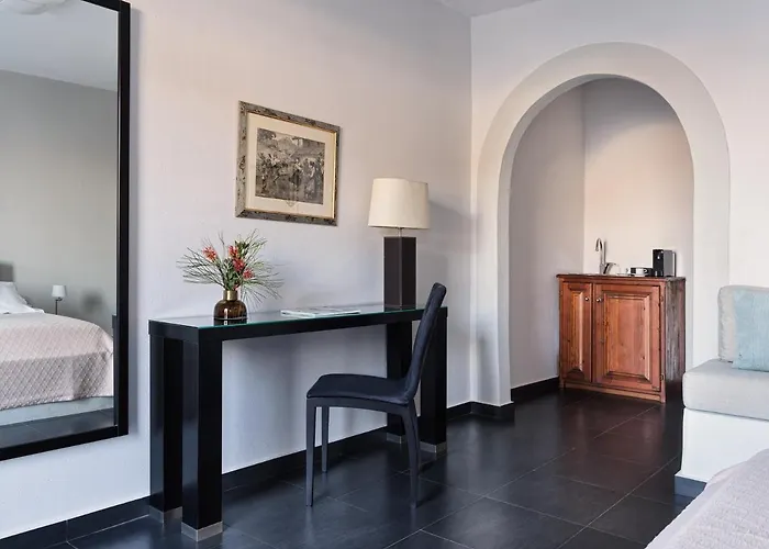 The Petra, Small Luxury Of The World 2*