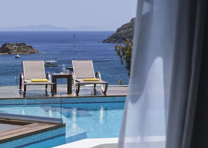 The Petra, Small Luxury Of The World